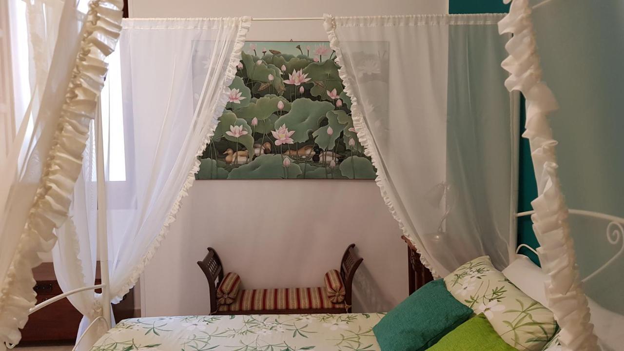 Amanda'S Dream Apartment Taranto Bagian luar foto
