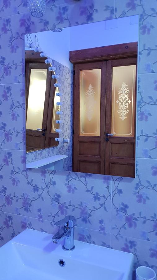 Amanda'S Dream Apartment Taranto Bagian luar foto